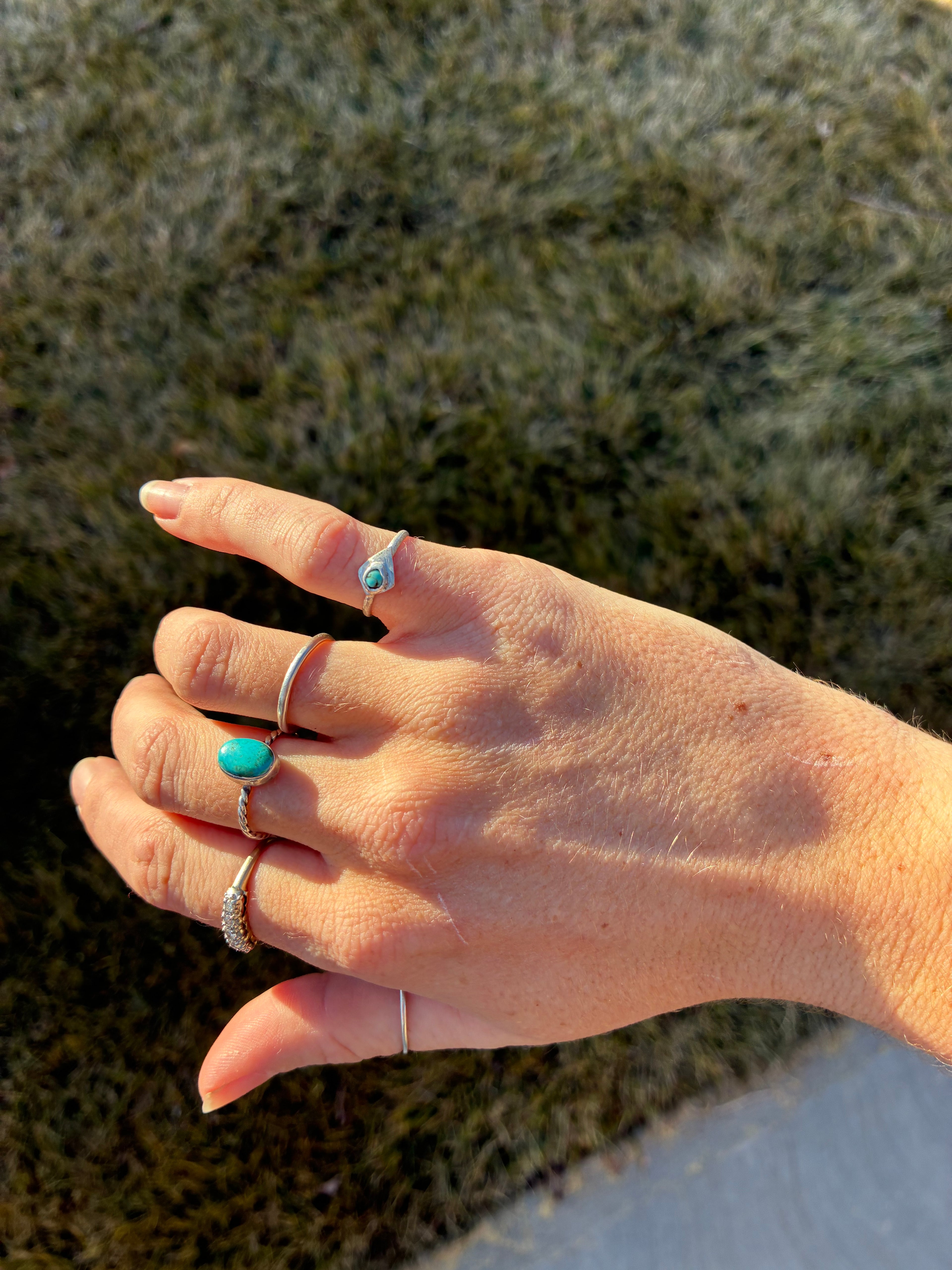 Dainty Arrow Ring